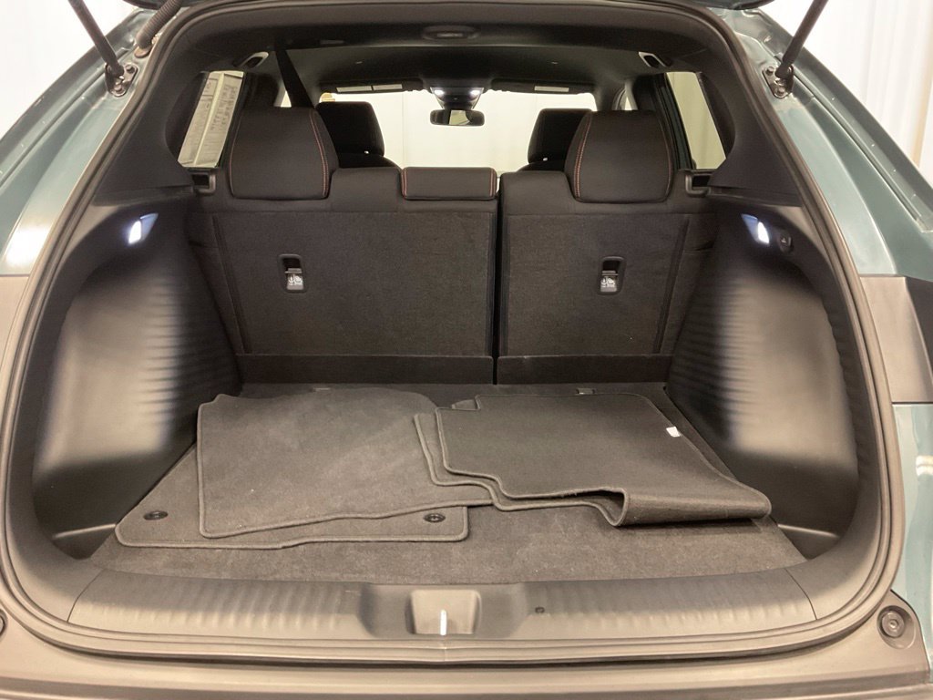 Used 2025 Honda HR-V Sport image 35