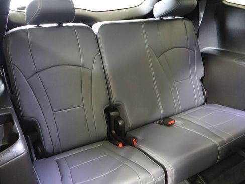 Certified 2024 Buick Enclave Essence w/ Sport Touring Edition image 22