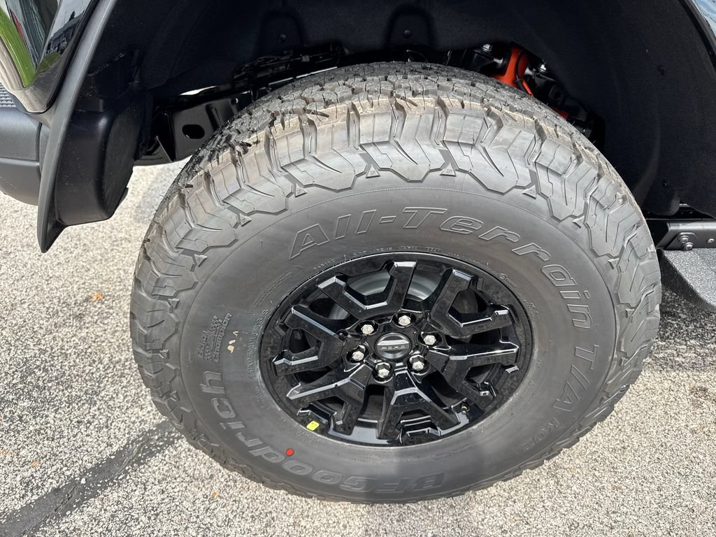 New 2026 Ford Bronco Raptor w/ Interior Carbon Fiber Pack AWD/4WD image 5