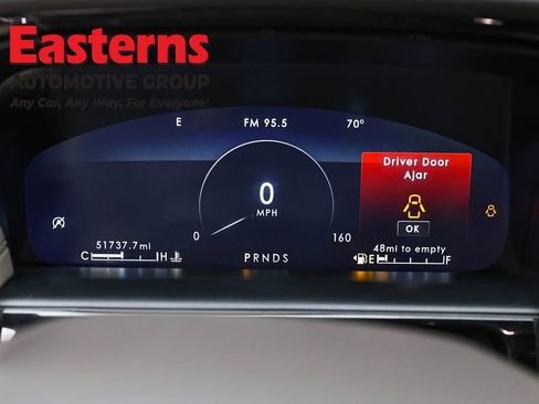 Used 2022 Lincoln Nautilus AWD w/ Premium Package image 18