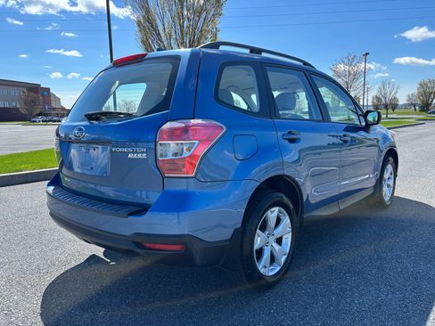 Used 2016 Subaru Forester 2.5i w/ Alloy Wheel Package image 6