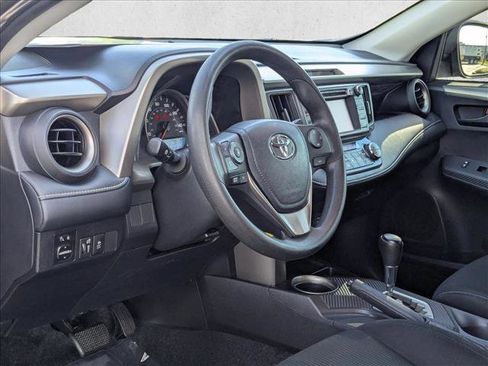 Used 2013 Toyota RAV4 XLE FWD image 10