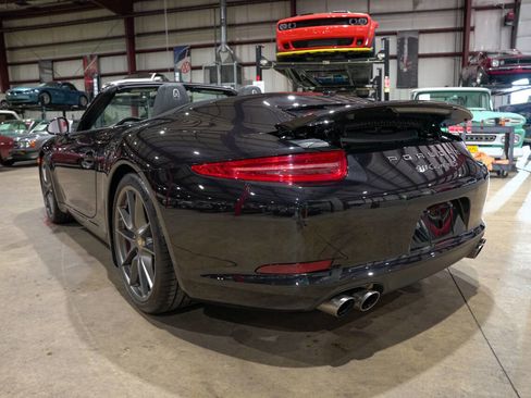 Used 2013 Porsche 911 Carrera S RWD image 6