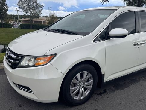 Used 2016 Honda Odyssey SE image 7