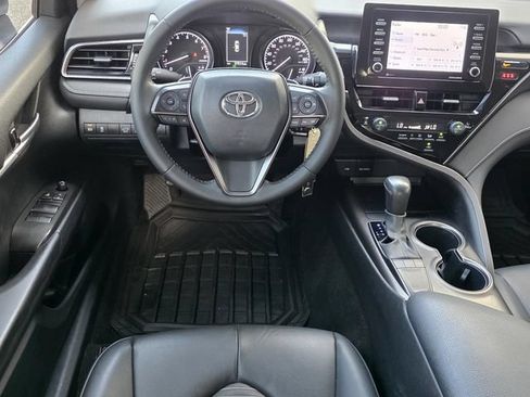 Used 2023 Toyota Camry SE FWD image 11