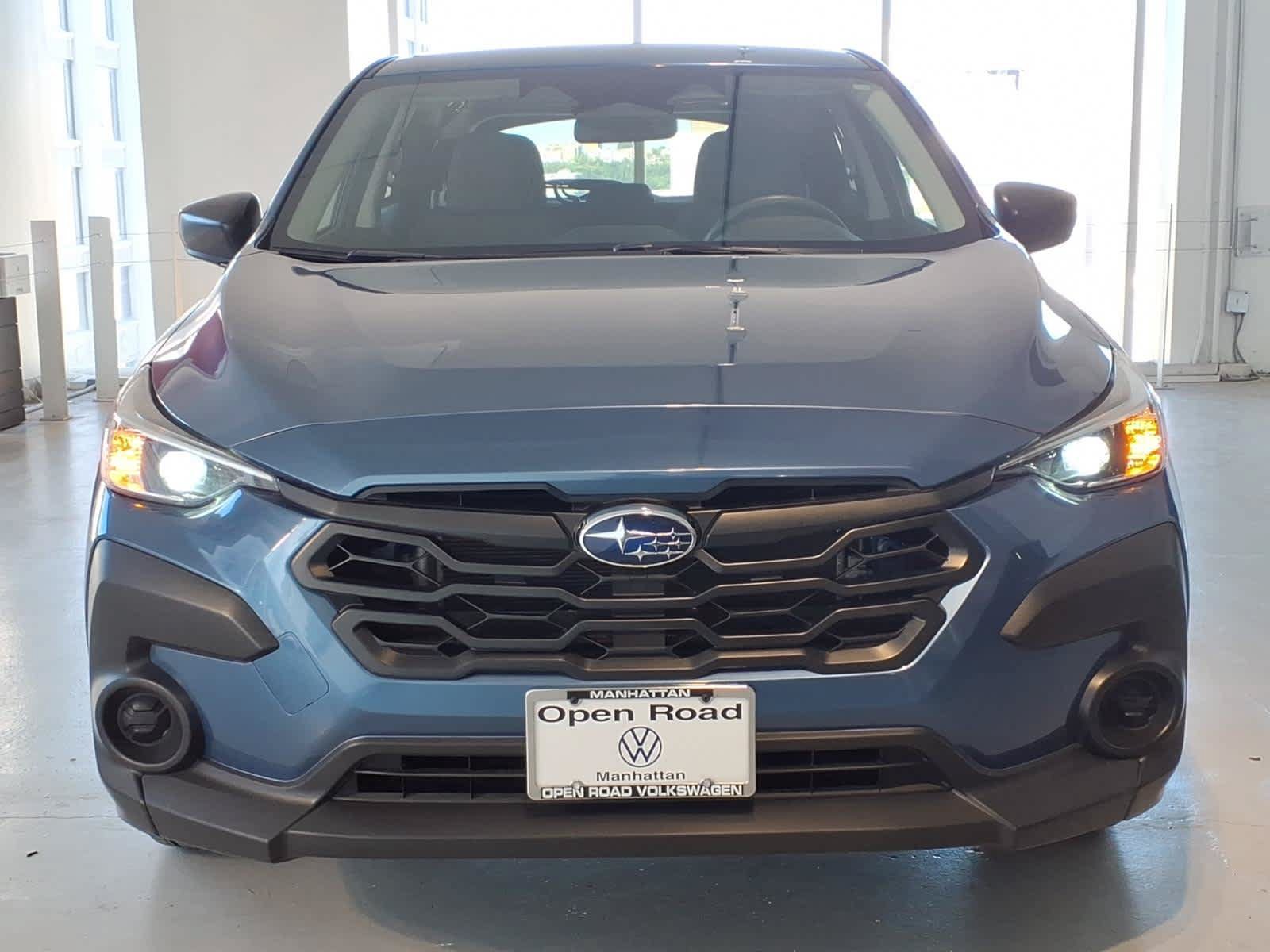 Used 2024 Subaru Crosstrek 2.0i AWD/4WD image 2