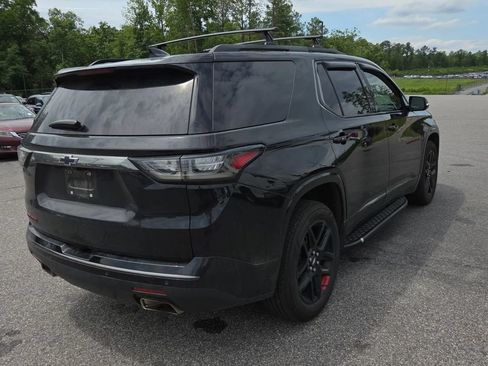 Used 2019 Chevrolet Traverse Premier w/ Redline Edition FWD image 3