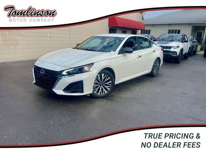 Used 2025 Nissan Altima 2.5 SV