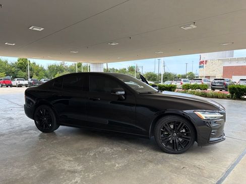 Used 2024 Volvo S60 B5 Plus w/ Climate Package FWD image 15