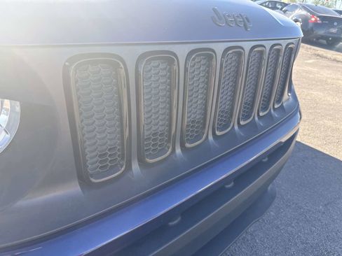 Used 2018 Jeep Renegade Altitude image 26