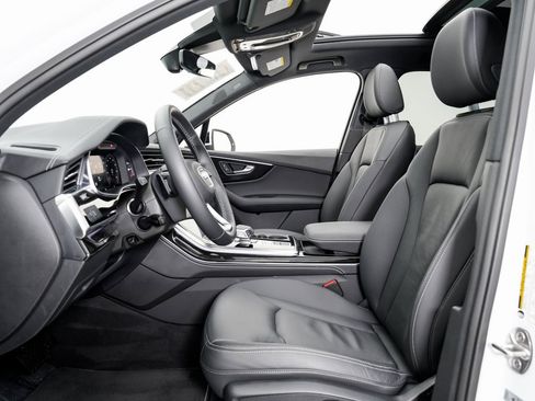Certified 2025 Audi Q7 2.0T Premium Plus w/ Premium Plus Package image 6
