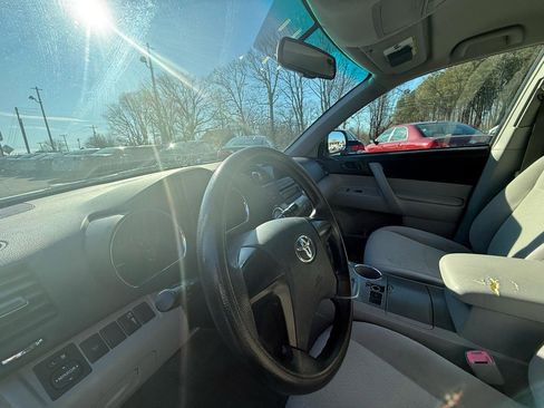 Used 2009 Toyota Highlander 2WD image 12