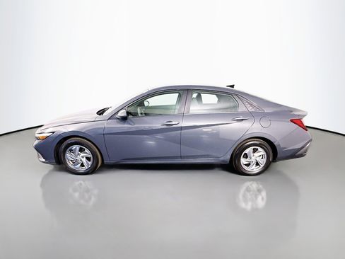 Used 2024 Hyundai Elantra SE image 6