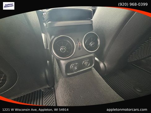 Used 2018 Kia Stinger GT AWD/4WD image 32