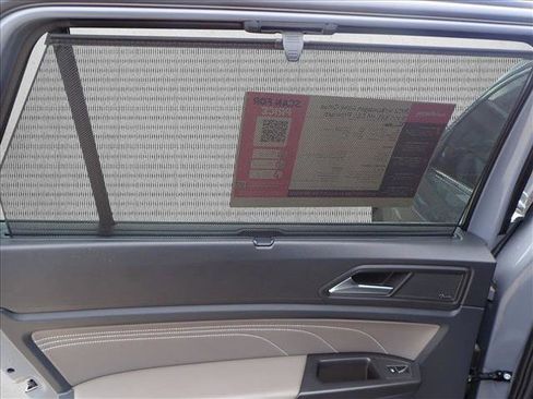 Used 2022 Volkswagen Atlas Cross Sport SEL Premium R-Line image 11