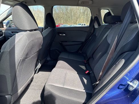 Used 2023 Nissan Rogue SV image 33