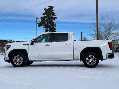 Used 2024 GMC Sierra 1500 SLT image 5