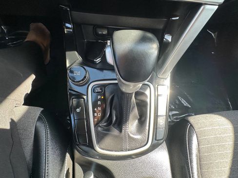 Used 2022 Kia Seltos Nightfall Edition image 30