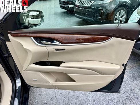 Used 2014 Cadillac XTS Luxury FWD image 27
