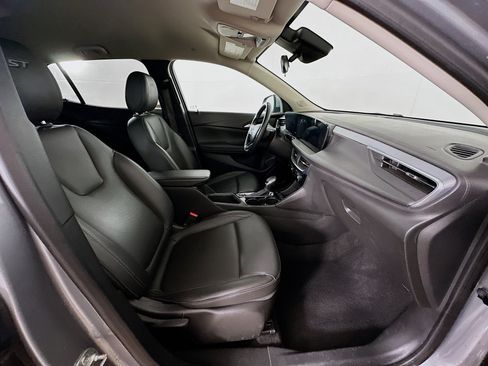 Used 2024 Buick Encore GX Sport Touring FWD image 29