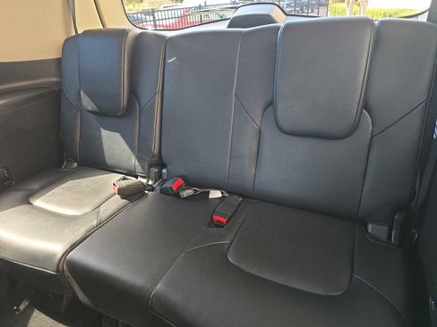 Used 2024 INFINITI QX80 Luxe image 9