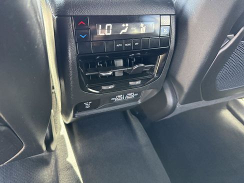 Certified 2024 Jeep Grand Cherokee L Laredo AWD/4WD image 17