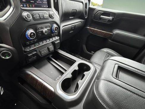Used 2020 GMC Sierra 1500 Denali w/ Denali Ultimate Package AWD/4WD image 16