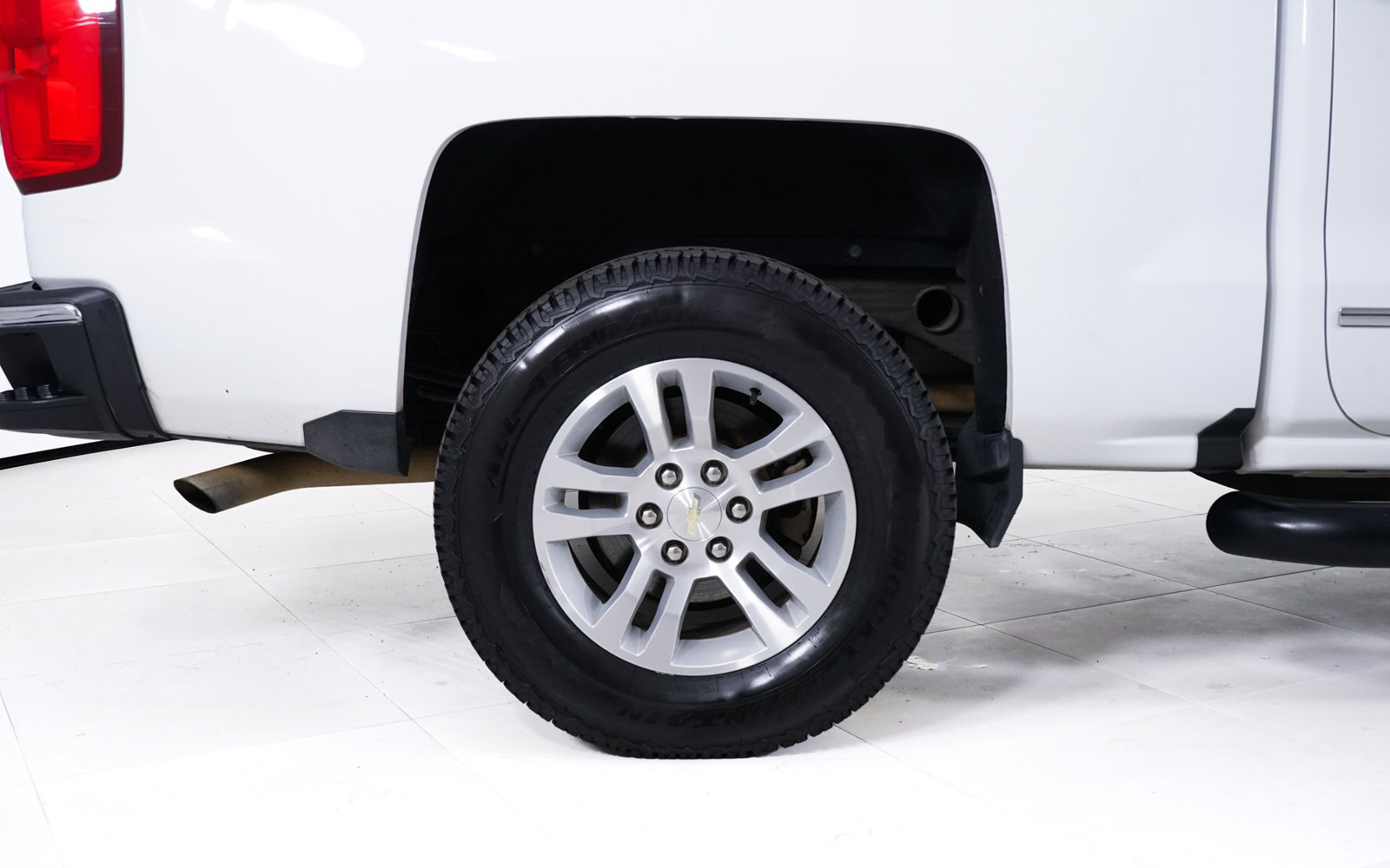 Used 2018 Chevrolet Silverado 1500 LTZ AWD/4WD image 13