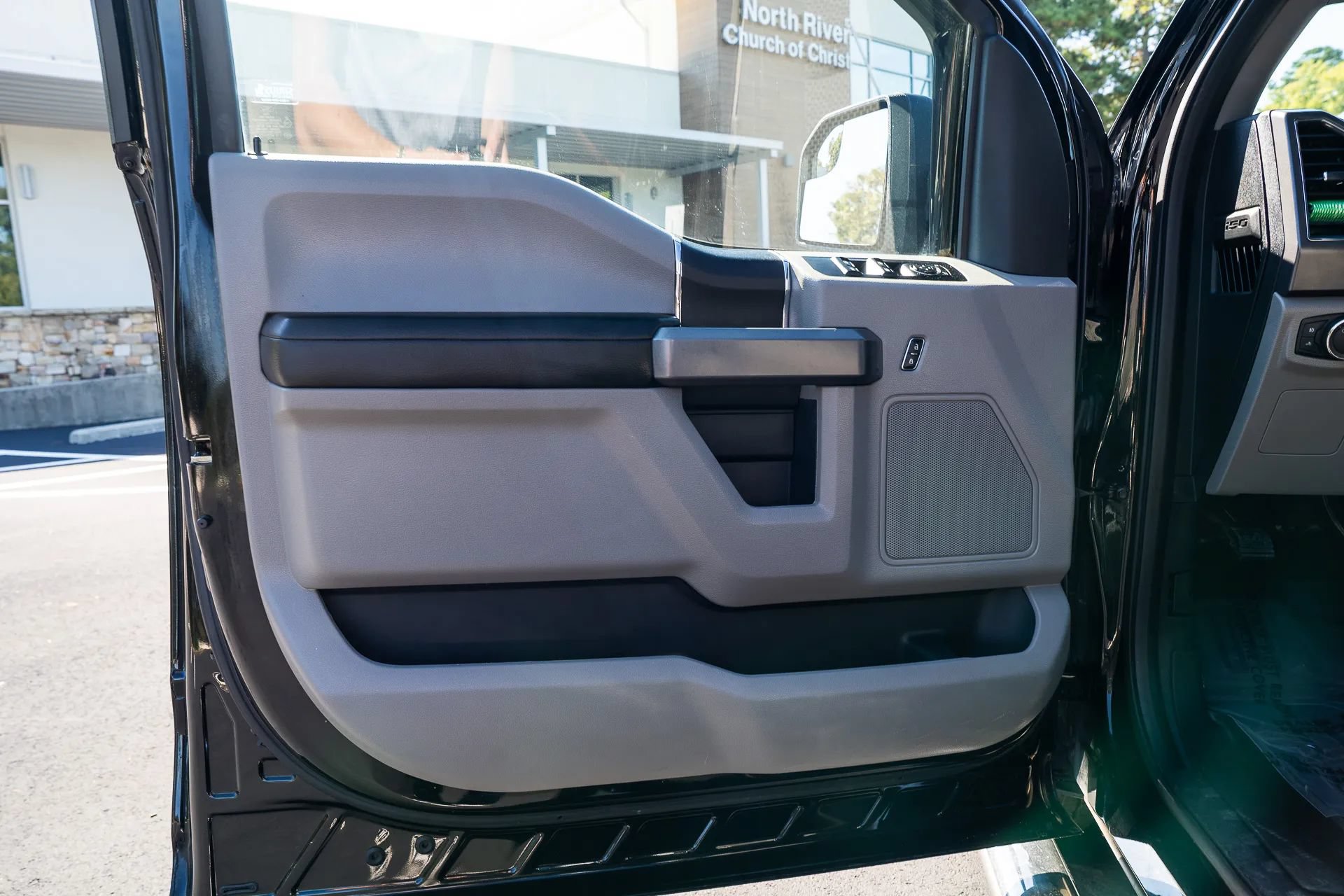 Used 2017 Ford F150 XLT RWD image 20