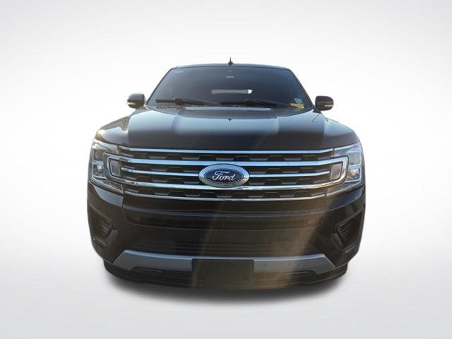 Used 2019 Ford Expedition XLT w/ Equipment Group 202A RWD image 2