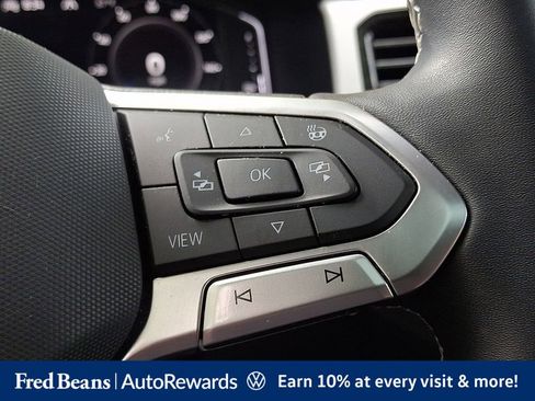 Certified 2022 Volkswagen Atlas Cross Sport SEL AWD/4WD image 29