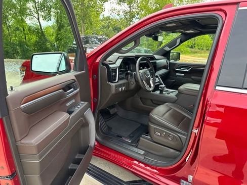 Used 2024 GMC Sierra 1500 Denali w/ Denali Reserve Package AWD/4WD image 14