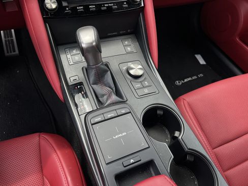 Used 2025 Lexus IS 350 F Sport RWD image 16