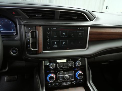 Used 2024 GMC Yukon Denali Ultimate AWD/4WD image 20
