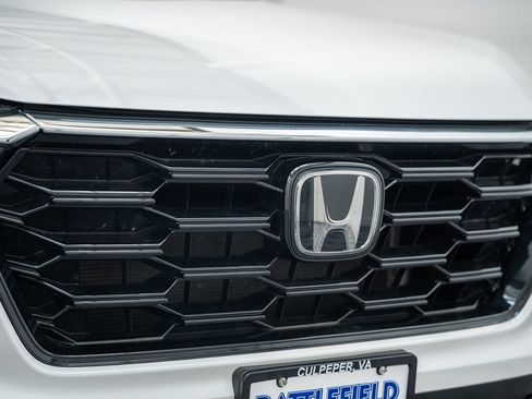 Used 2025 Honda CR-V EX image 11
