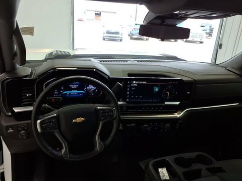 Used 2026 Chevrolet Silverado 2500 LT AWD/4WD image 17