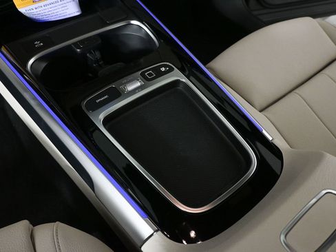 New 2026 Mercedes-Benz GLB 250 image 15