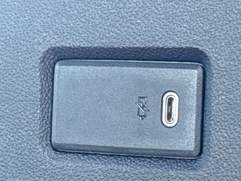 New 2025 Chevrolet Suburban Premier w/ Sun And Tow Package image 33