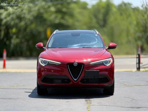 Used 2018 Alfa Romeo Stelvio Ti Lusso AWD/4WD image 3