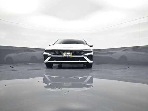 New 2025 Hyundai Elantra Blue image 14