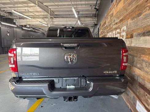 Used 2021 RAM 2500 Limited image 10