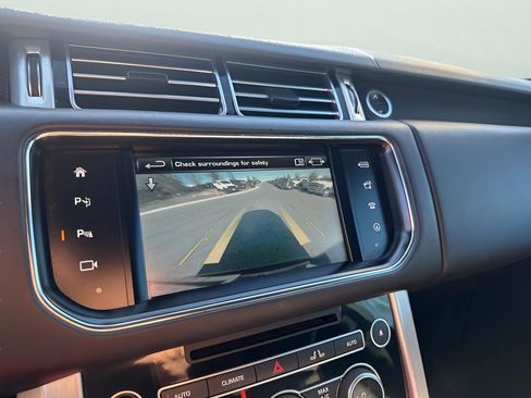 Used 2016 Land Rover Range Rover HSE image 38