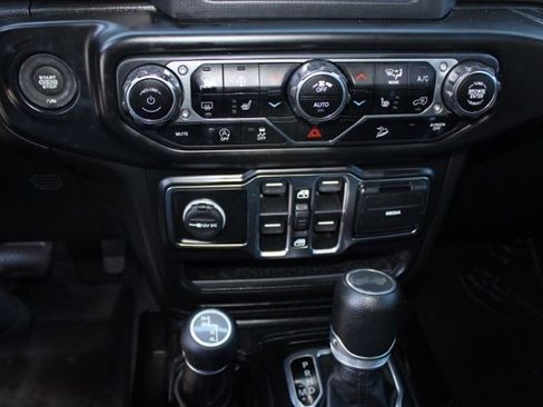 Used 2020 Jeep Wrangler Unlimited Sport image 17