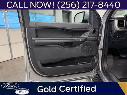 Used 2022 Ford Expedition XLT RWD image 24