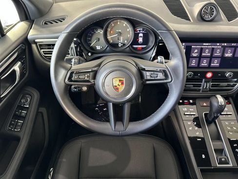 Certified 2026 Porsche Macan AWD/4WD image 16