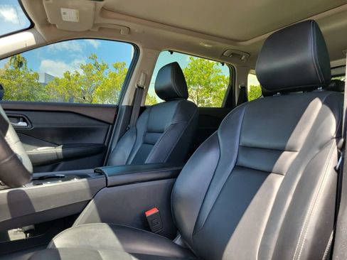Certified 2023 Nissan Rogue SV w/ SV Premium B Package FWD image 24