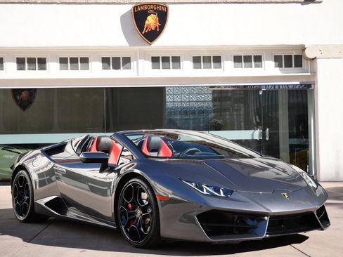 Used 2017 Lamborghini Huracan LP 580-2 image 1