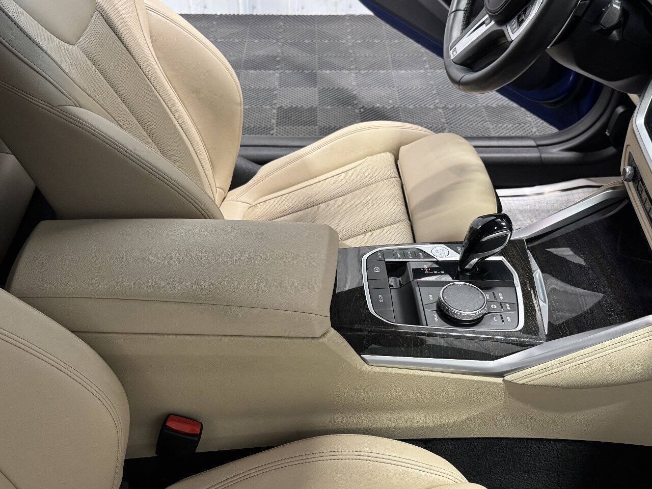 Used 2023 BMW 430i Convertible w/ M Sport Package RWD image 19