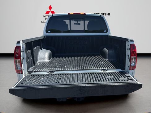 Used 2019 Nissan Frontier SV RWD image 9