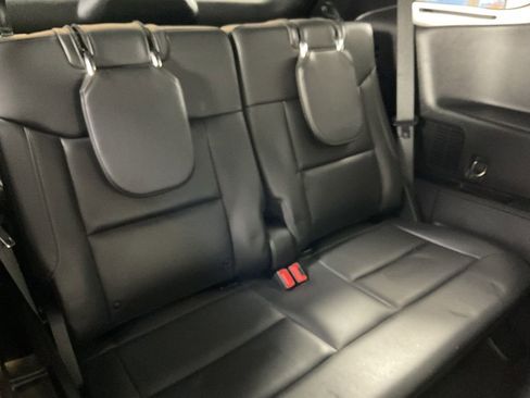 Used 2022 Ford Explorer XLT w/ Equipment Group 202A image 24